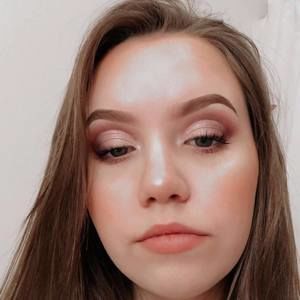 Meet your Posher, Carley